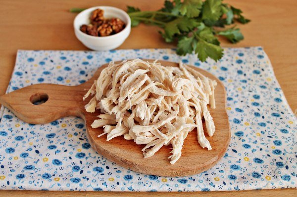 Салат с курицей и кукурузой